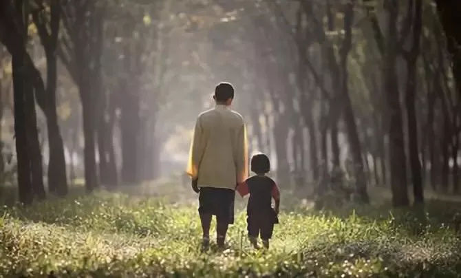 我的爸爸是一个做磨料磨具的工人... 我的爸爸是一个做磨料磨具的工人...